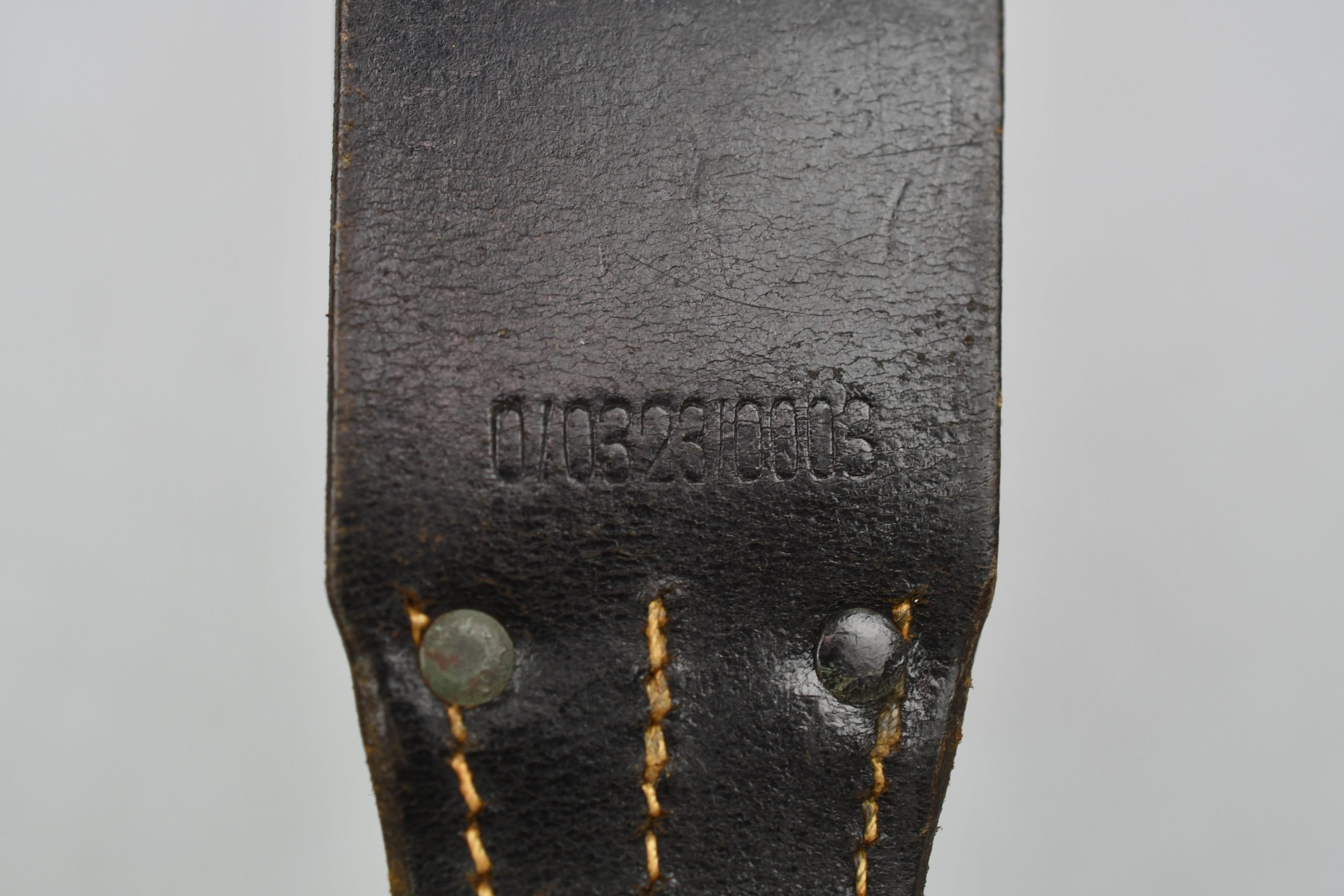 Wehrmacht leather K98 bayonet frog with RBNr. — image 3