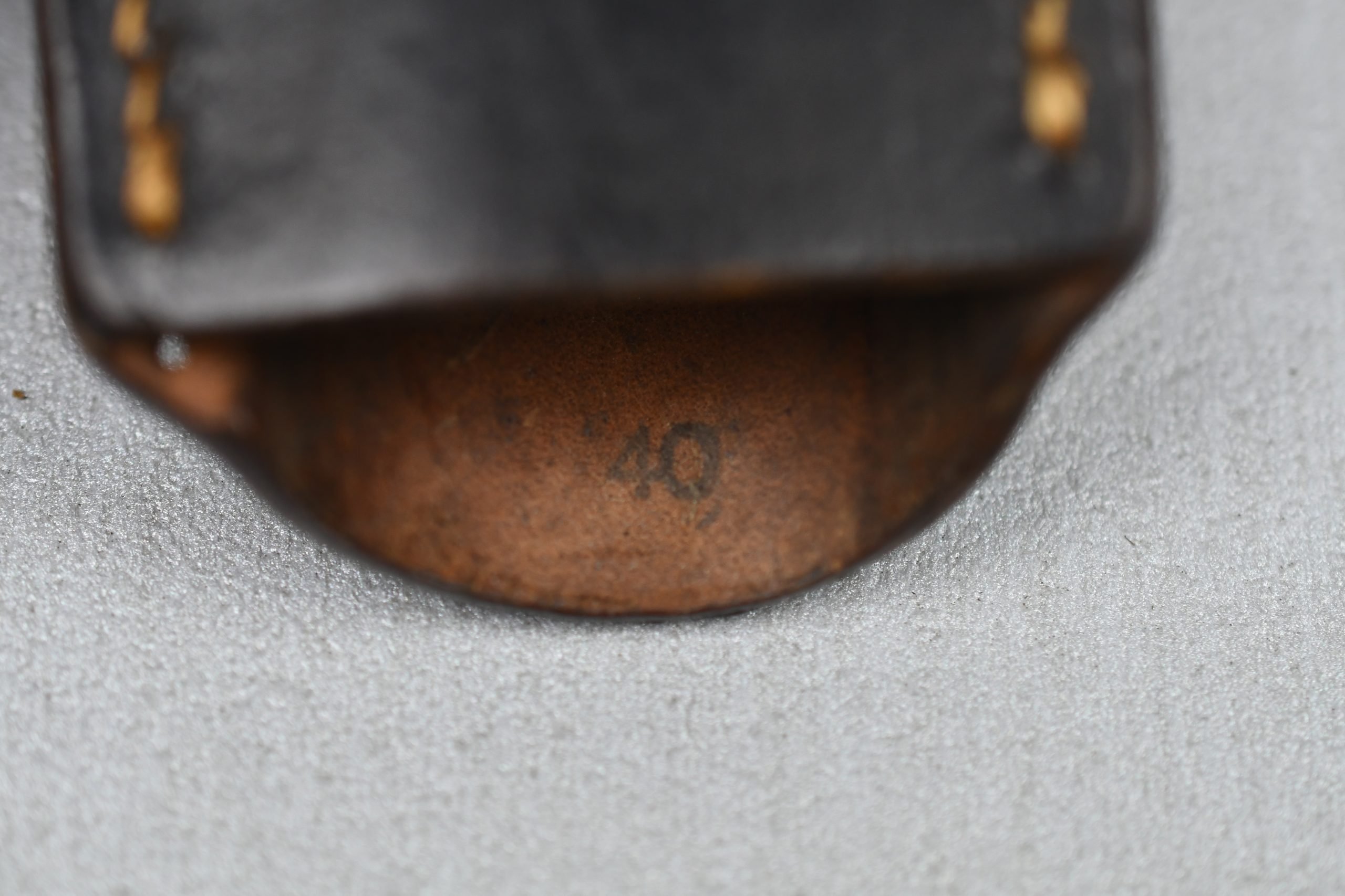 Wehrmacht leather K98 bayonet frog with RBNr. — image 4