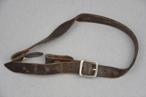 Early brown Luftwaffe helmet chin strap ca.1938