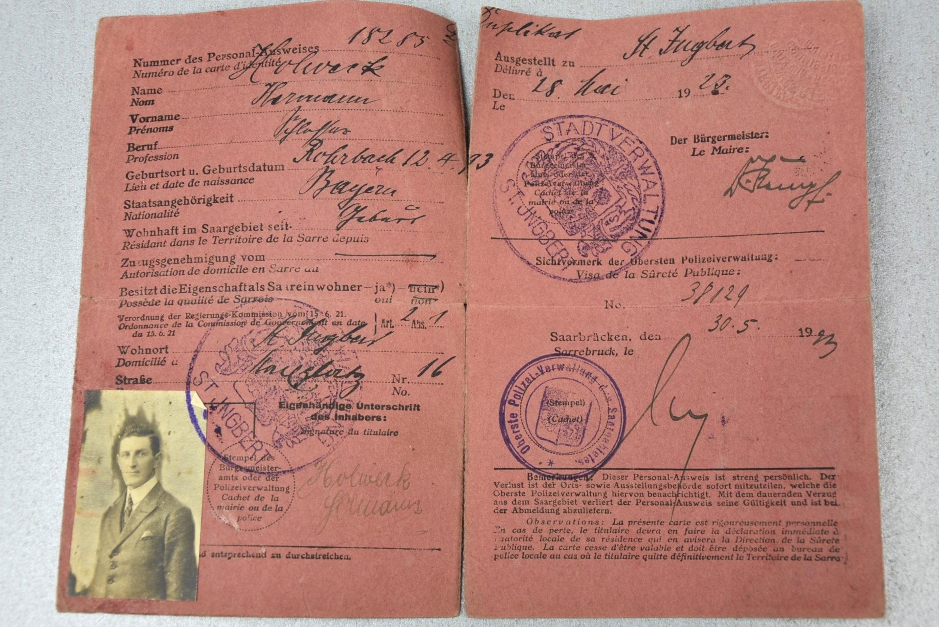 Two identity card from St. Ingbert Saargebiets — image 6