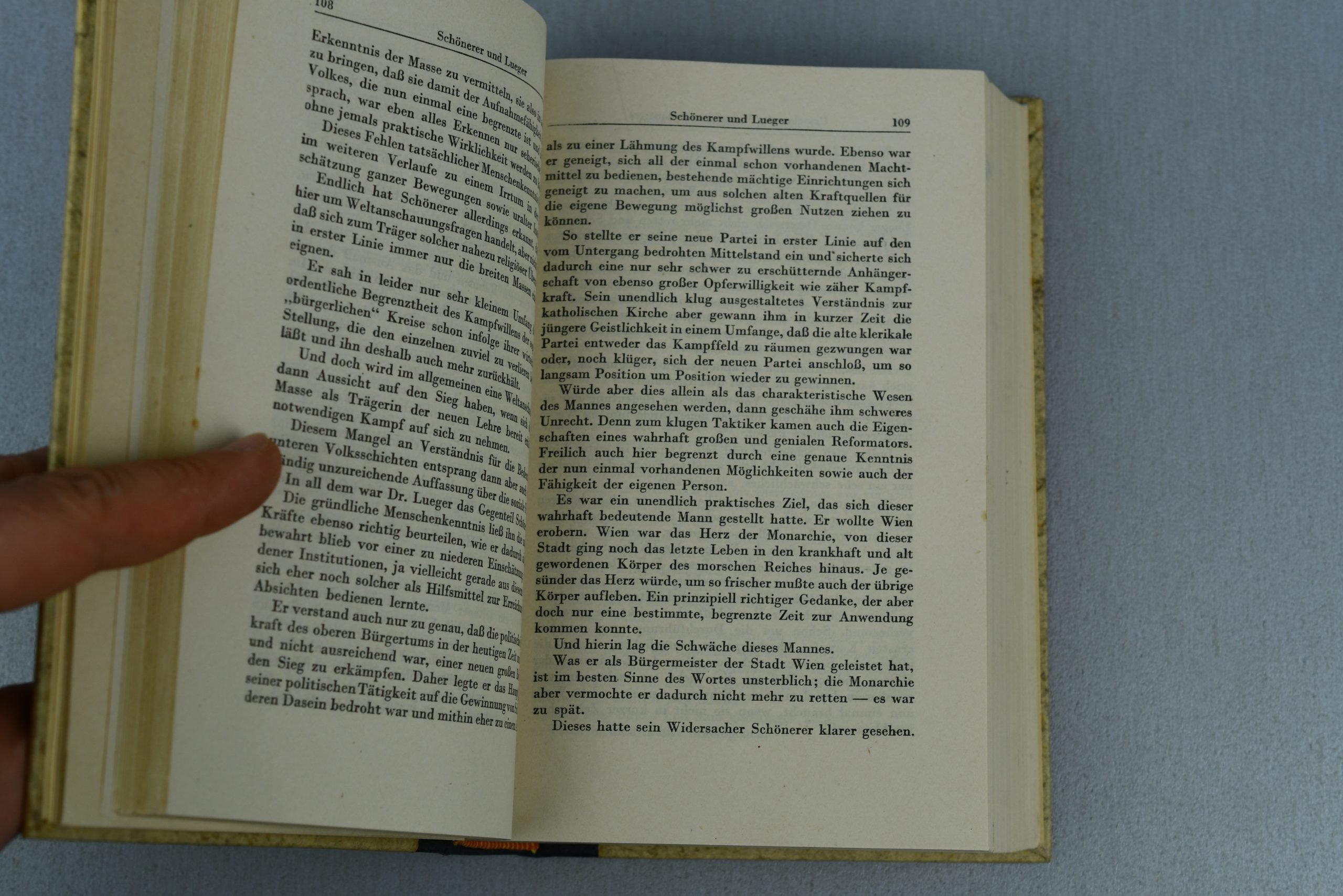 Late war Adolf Hitler's Mein Kampf wedding edition book 'Kriegs-Ausgabe' with block letters — image 10