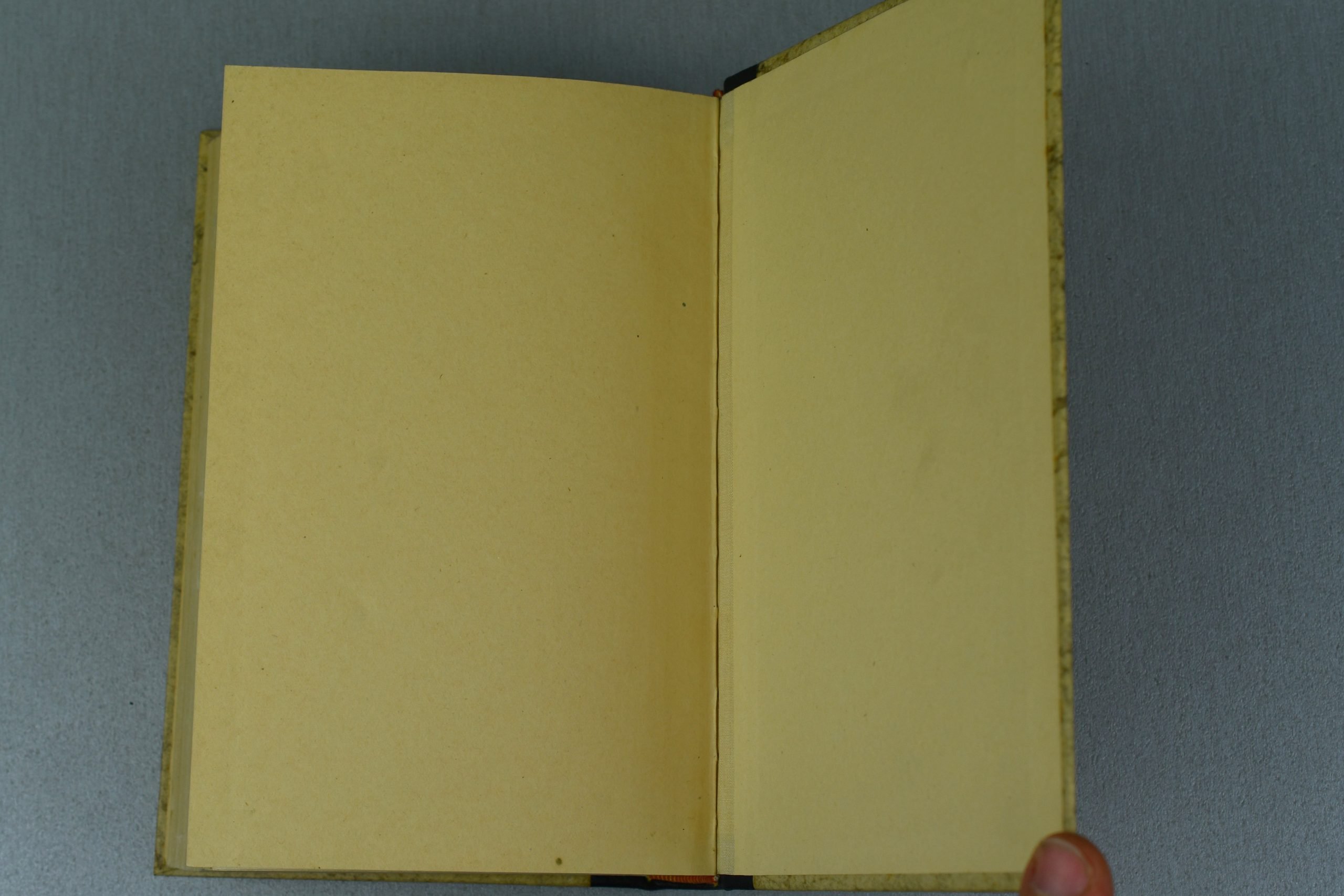 Late war Adolf Hitler's Mein Kampf wedding edition book 'Kriegs-Ausgabe' with block letters — image 13