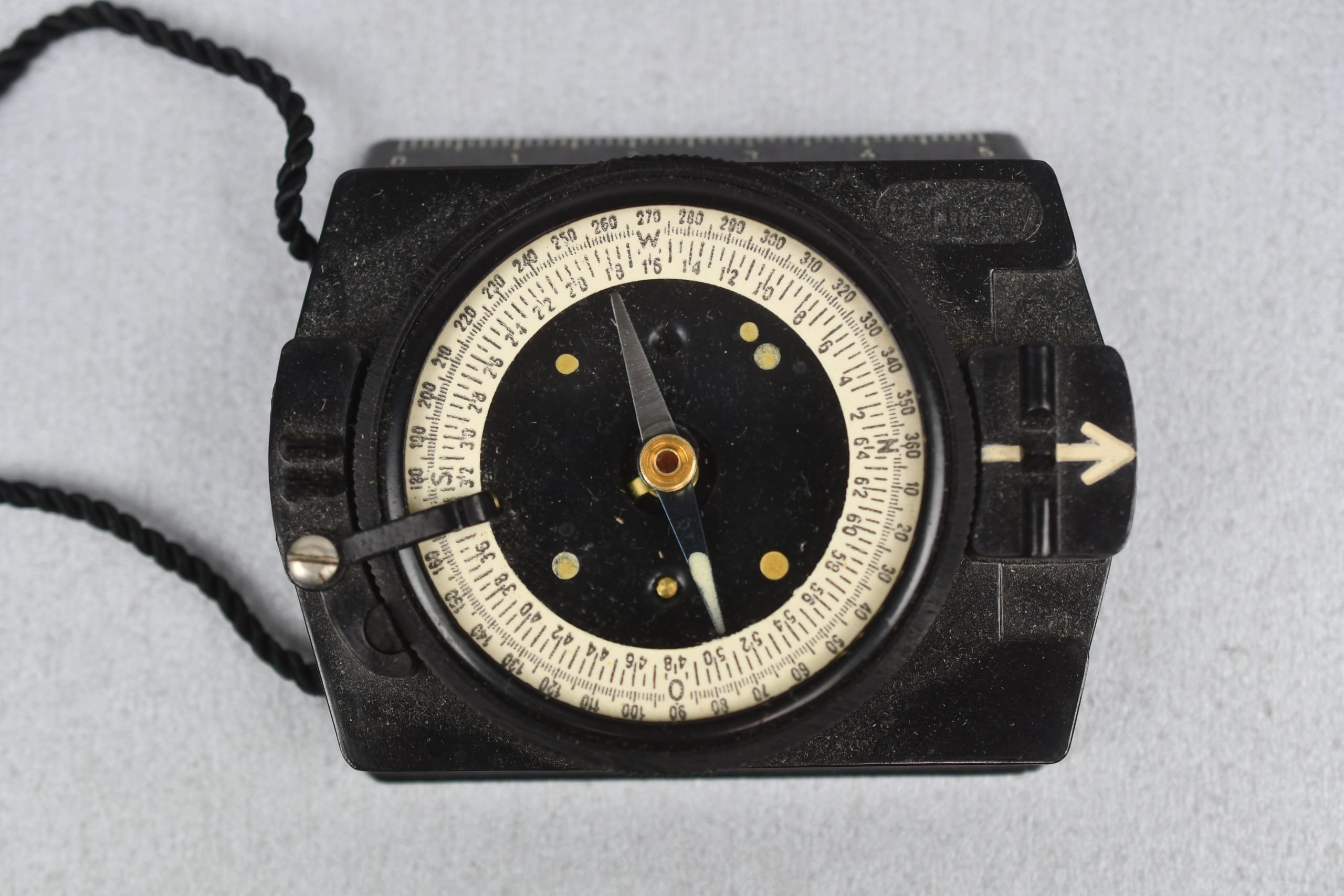 German youth Marsch Kompass in box — image 4