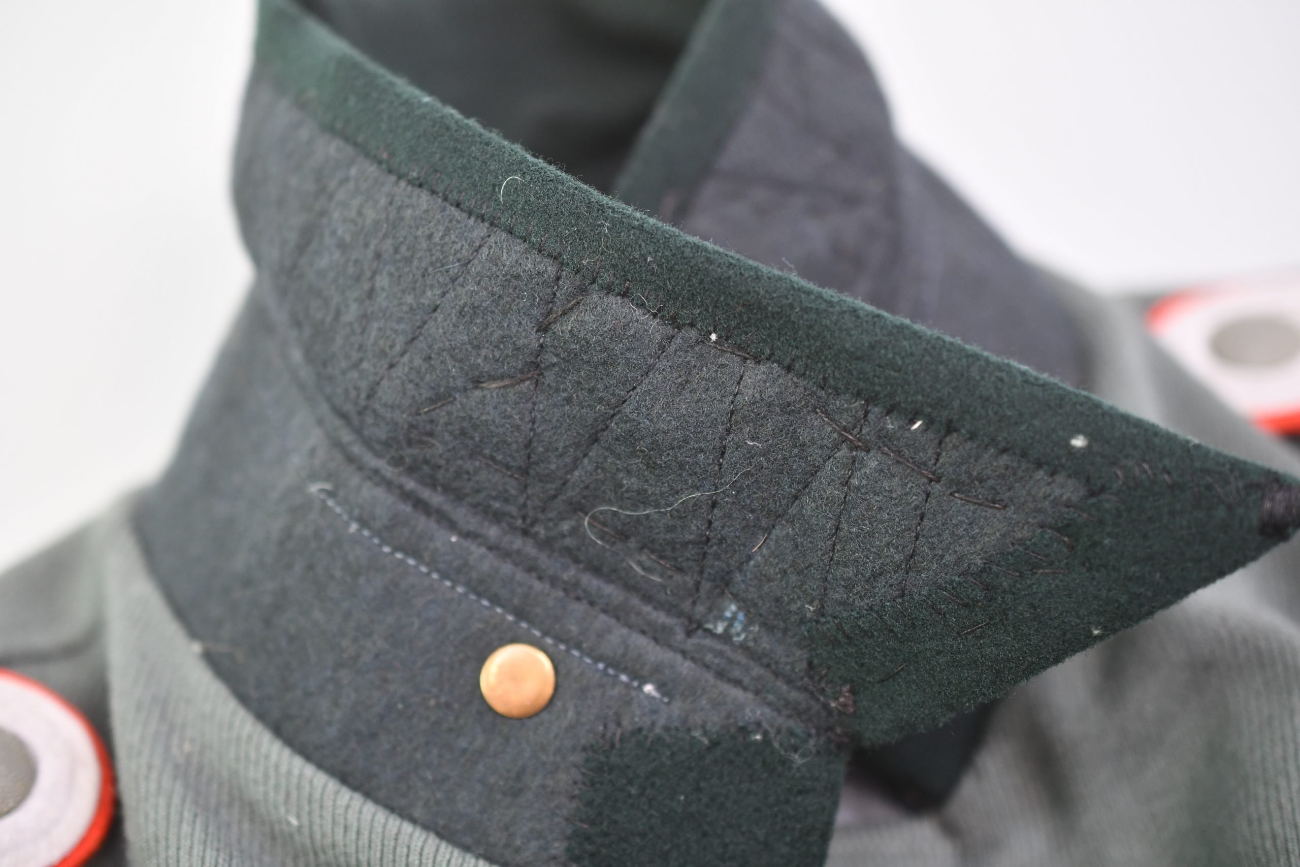 M36 army (Heer) artillery officer tunic for a Leutnant 1943 — image 12