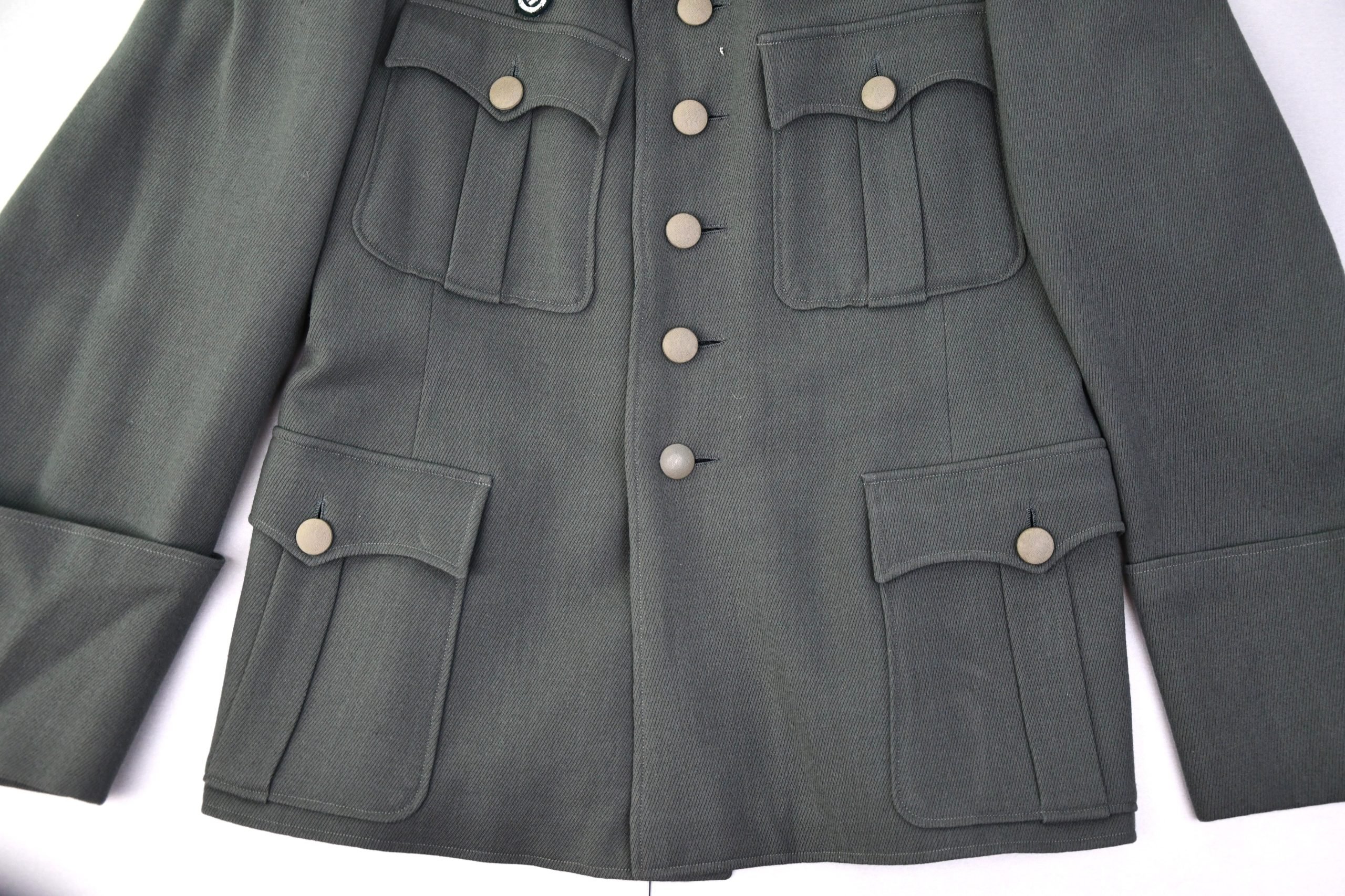 M36 army (Heer) artillery officer tunic for a Leutnant 1943 — image 3