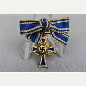 Gold mother's cross miniature 1938 by L/53 Hymmen & Co.