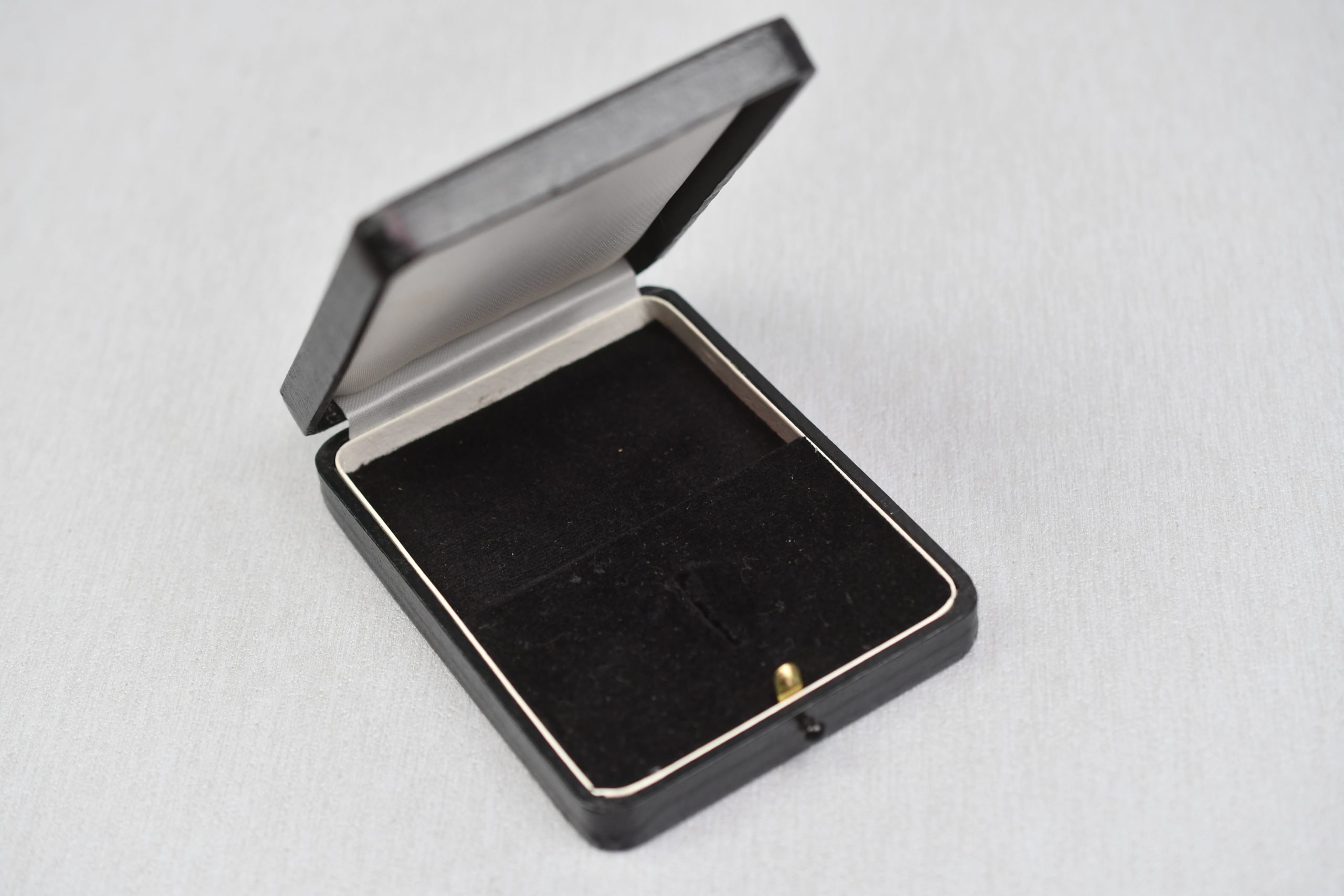 Museum quality reproduction of the German Knight's Cross oak leaves '800' — image 5