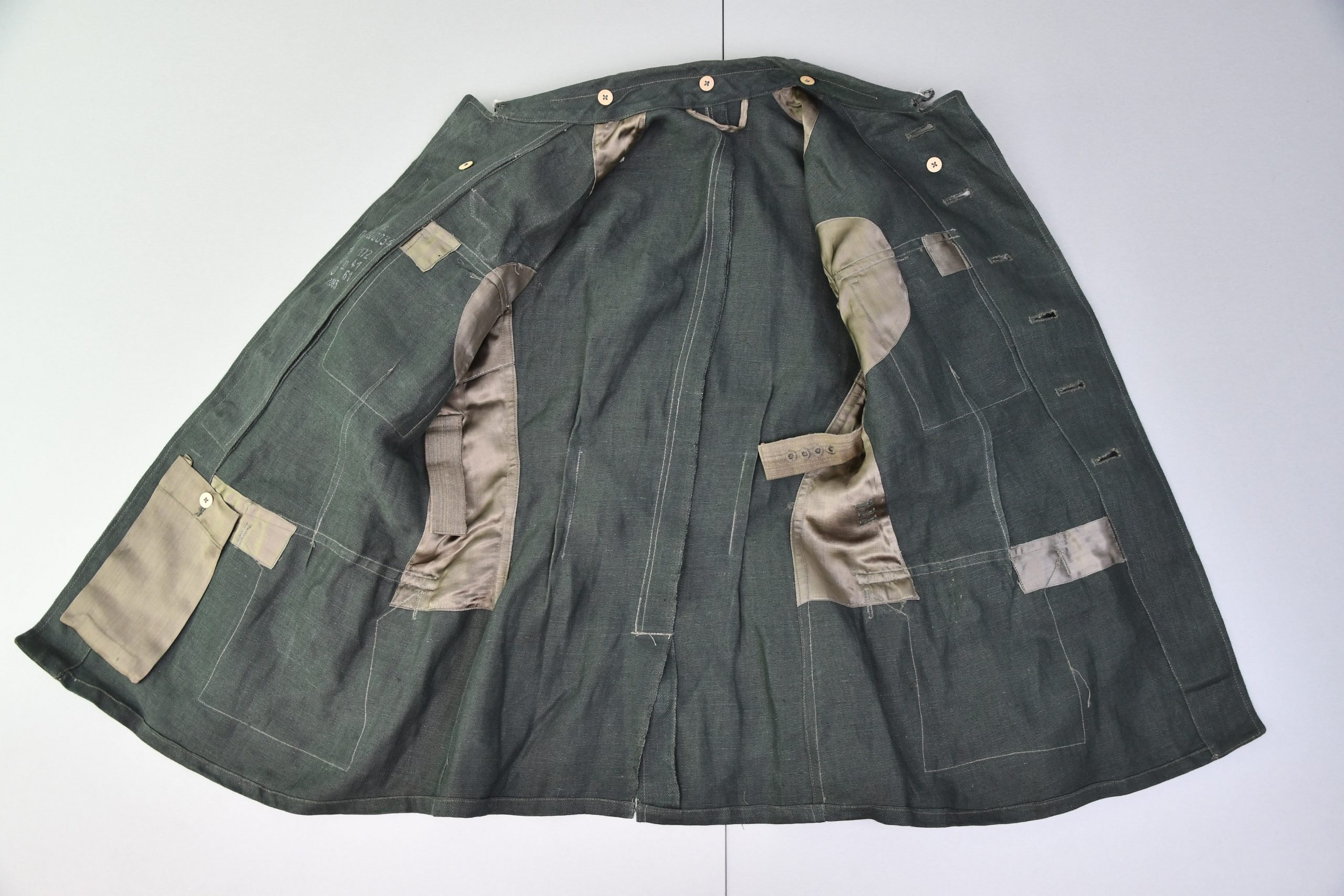 MINT M43 army (Heer) summer Feldbluse in HBT with RBNr. 1943 — image 11
