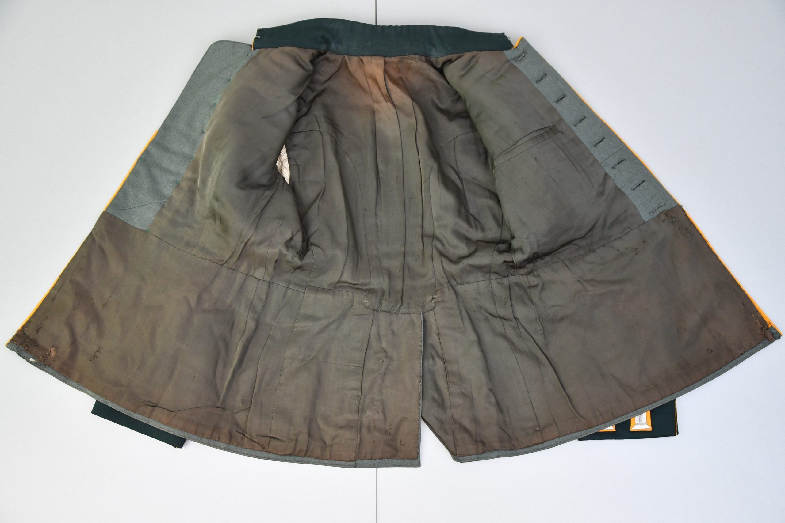 M36 Army (Heer) Officer's Parade Tunic 'Waffenrock' for Cavalry – Reconnaissance Oberleutnant — image 16