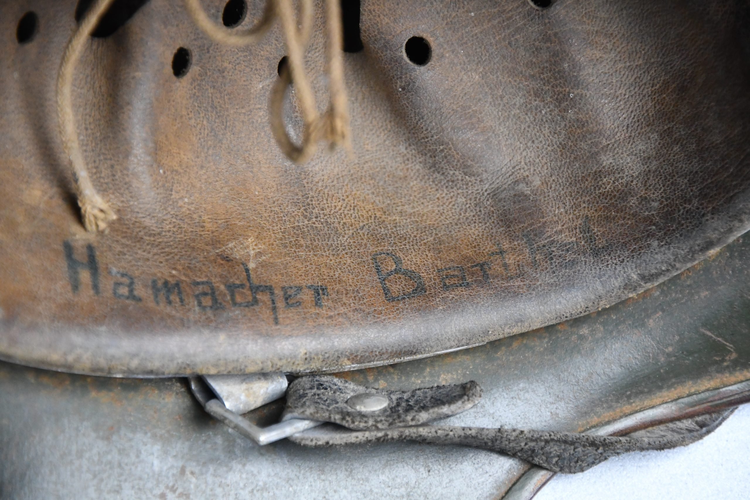 M35 Army (Heer) subtle camouflage helmet SE66 named Hamacher Barthel — image 17