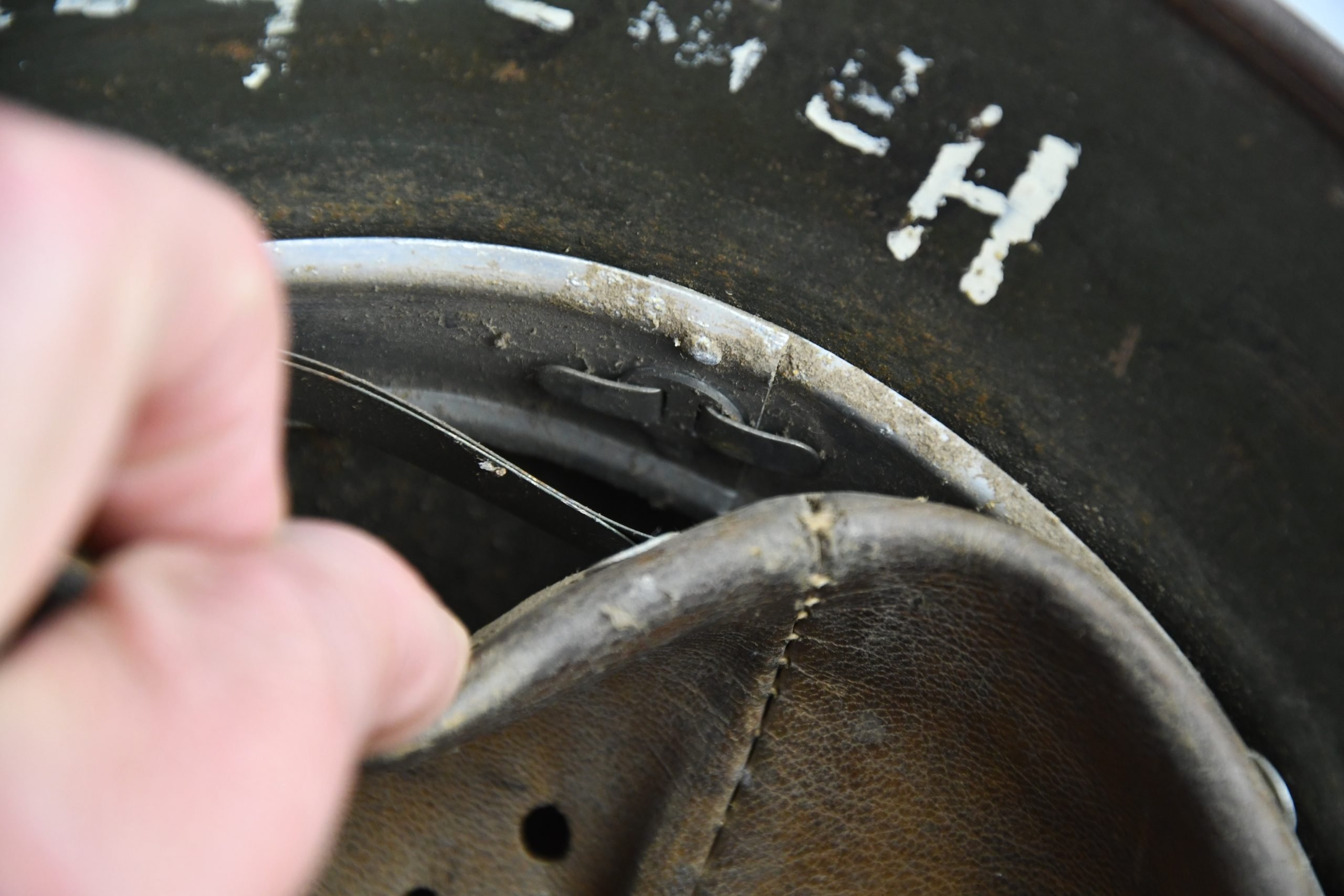 M35 Army (Heer) subtle camouflage helmet SE66 named Hamacher Barthel — image 24