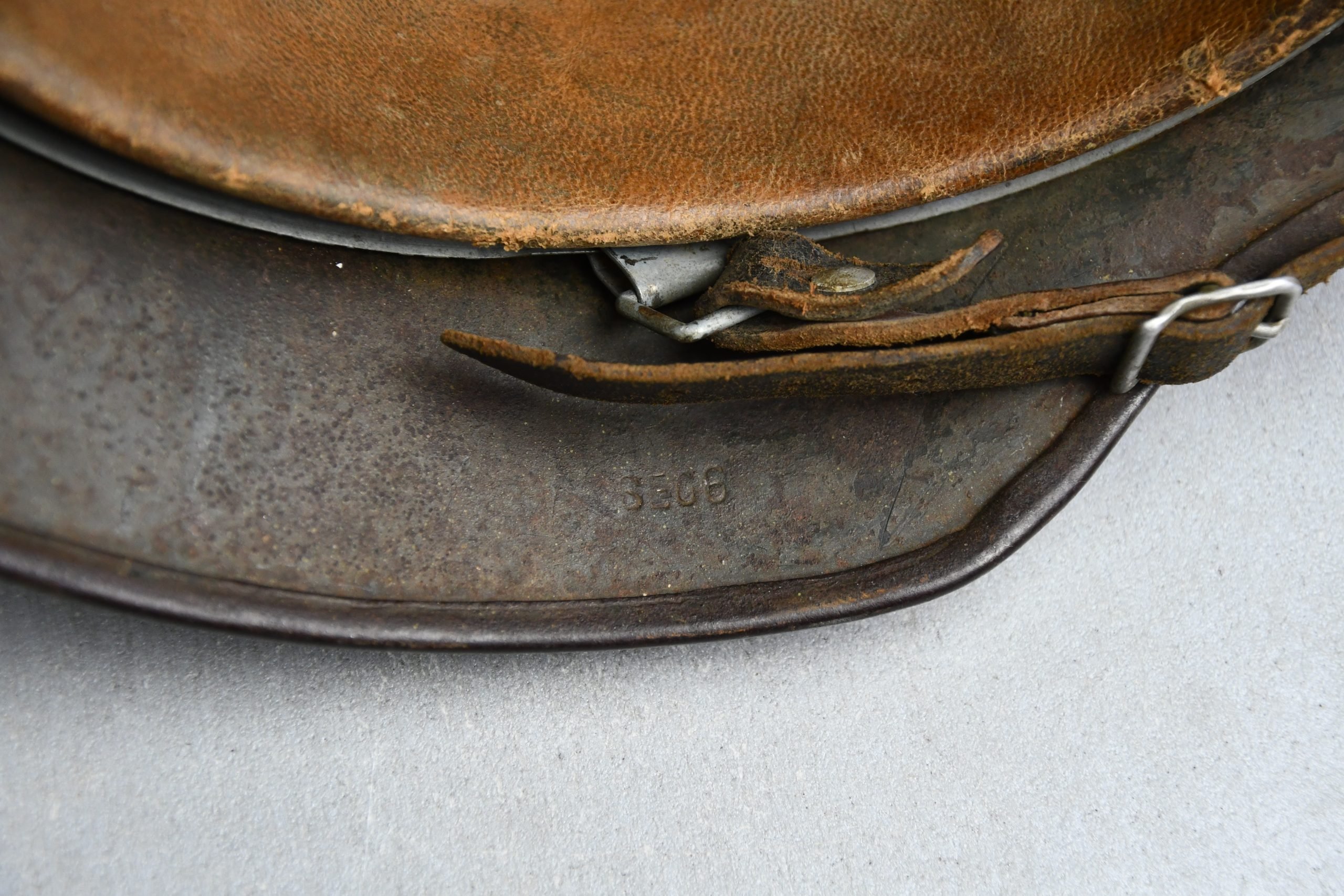 M40 army (Heer) single decal three tone 'Normandy' camouflage helmet SE66 — image 16