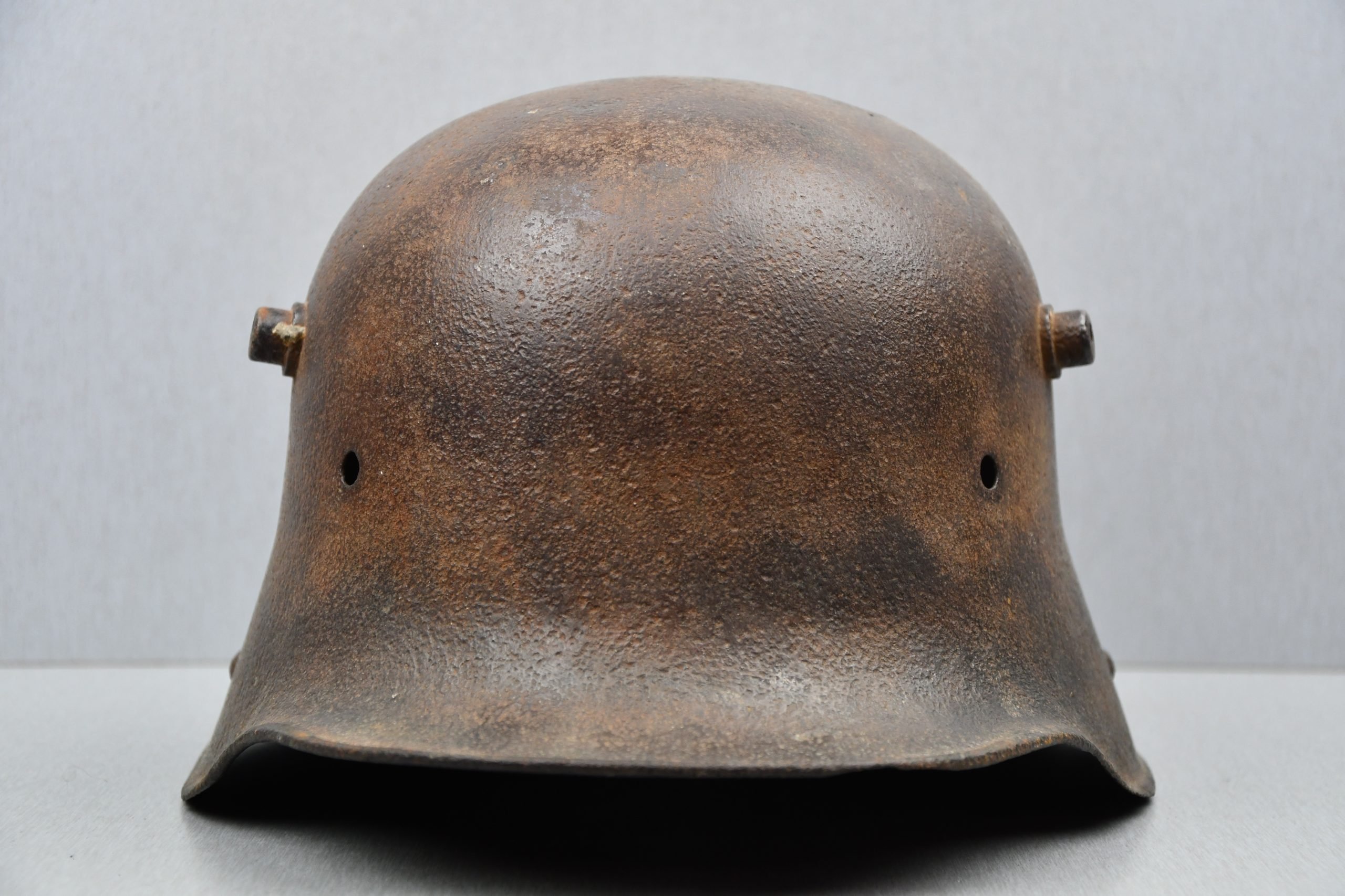 WW1 M16 German steel helmet — image 2