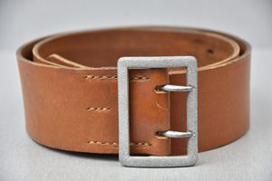 Classic brown leather Wehrmacht officer 'Zweidorn' double claw belt