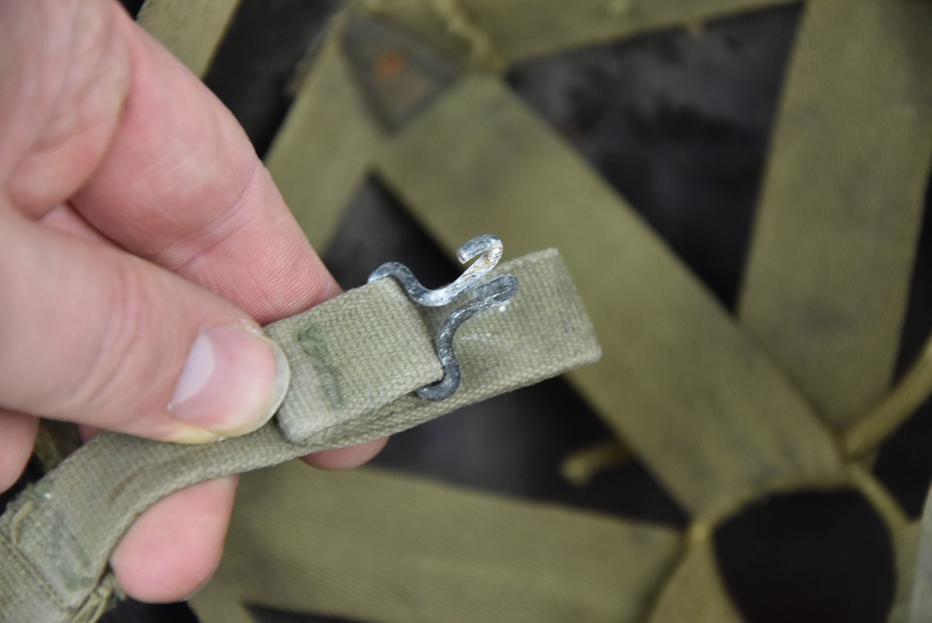 US WW2 M1 front seam fixed bale steel helmet with liner by Westinghouse — image 10