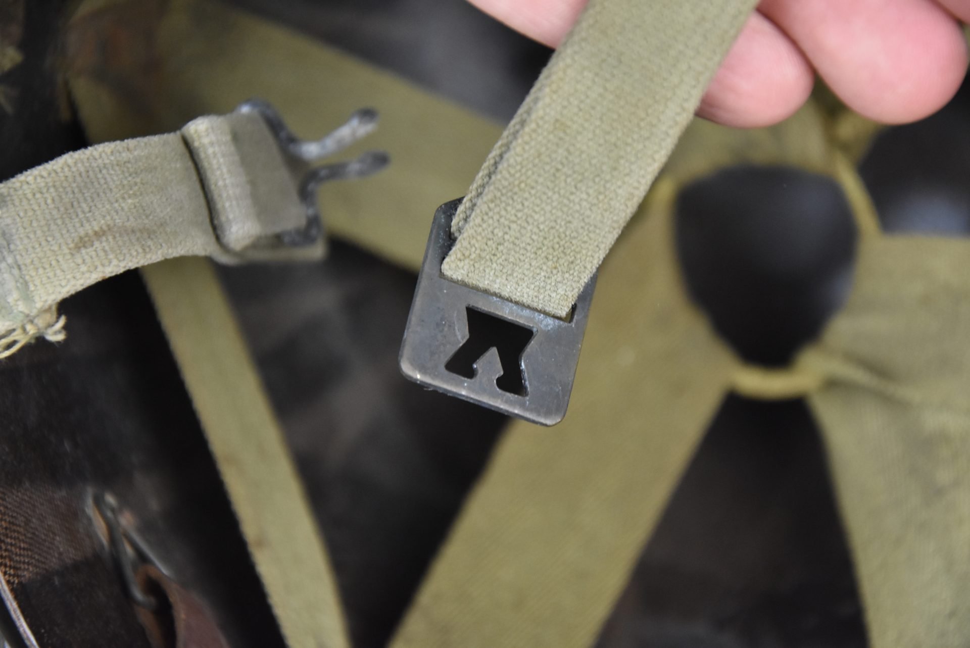 US WW2 M1 front seam fixed bale steel helmet with liner by Westinghouse — image 11