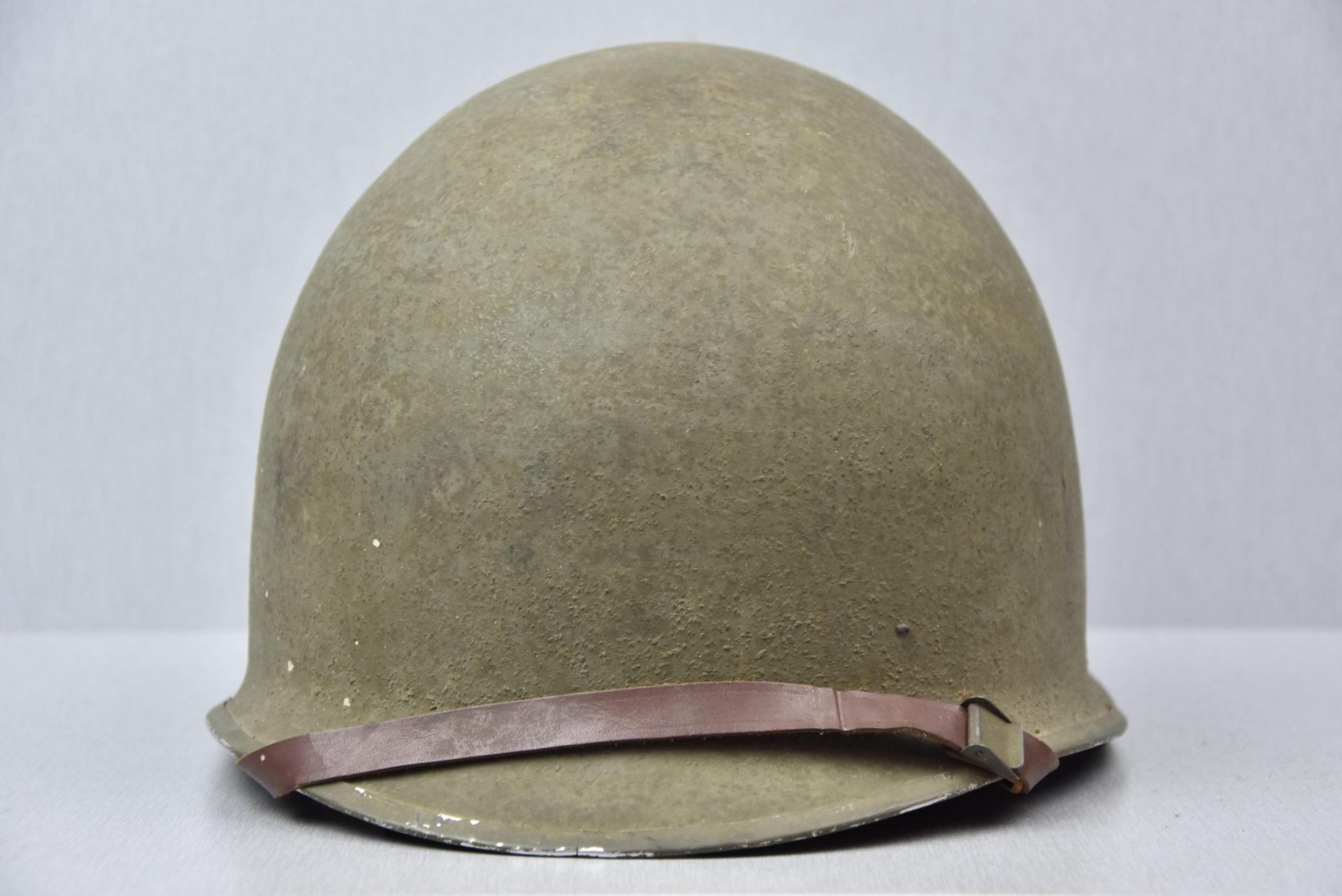 US WW2 M1 front seam fixed bale steel helmet with liner by Westinghouse — image 2