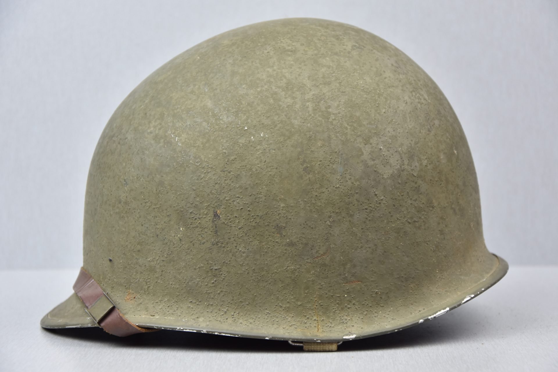 US WW2 M1 front seam fixed bale steel helmet with liner by Westinghouse — image 3