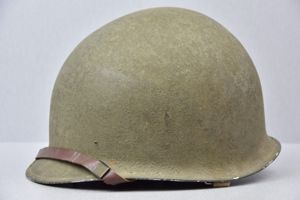 US WW2 M1 front seam fixed bale steel helmet with …