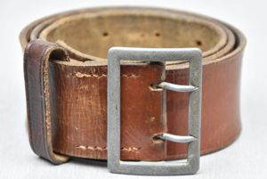 Brown leather Wehrmacht officer 'Zweidorn' double claw belt
