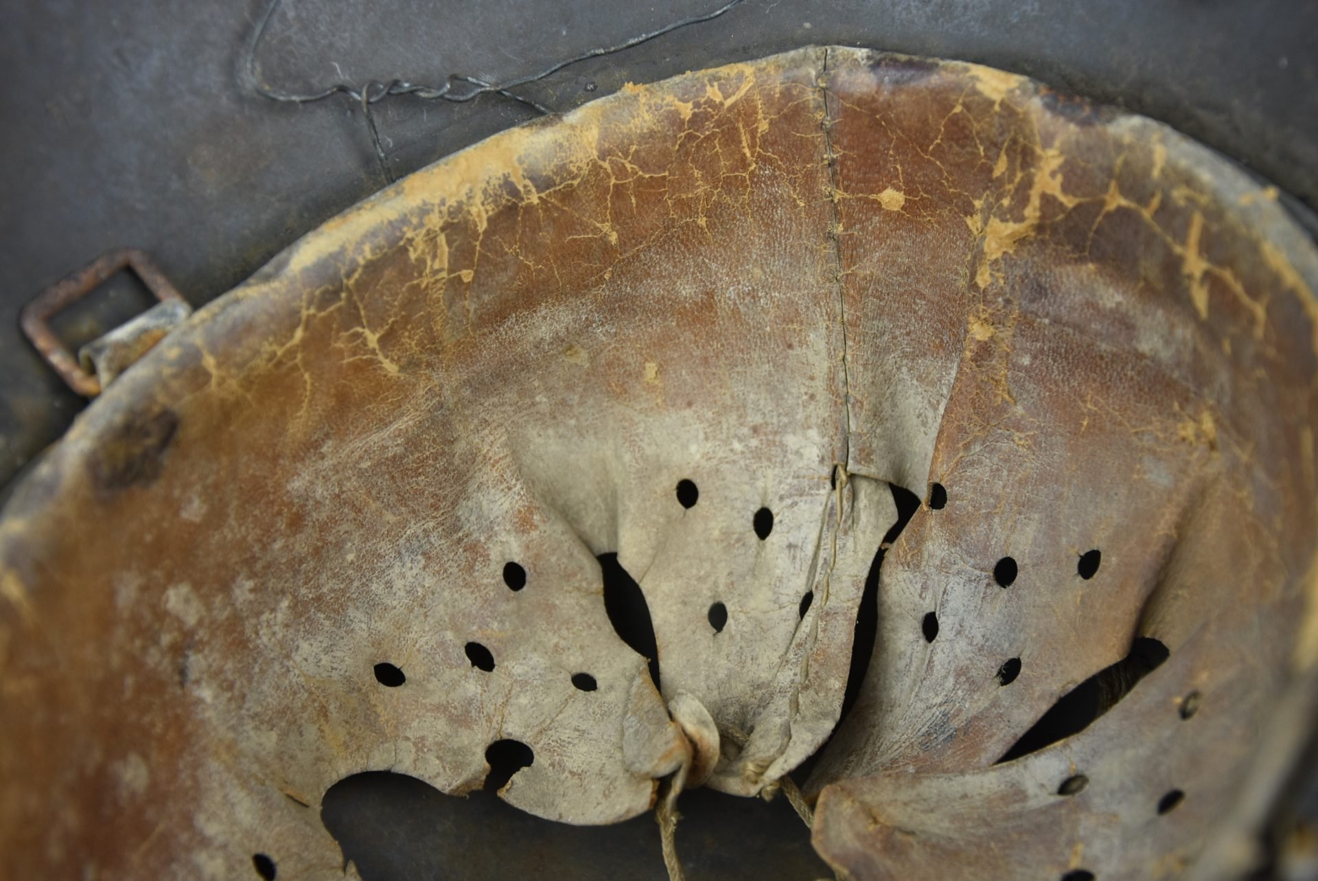 M42 Luftwaffe single decal two tone camoulfage full basket chicken wire helmet ET64 — image 21