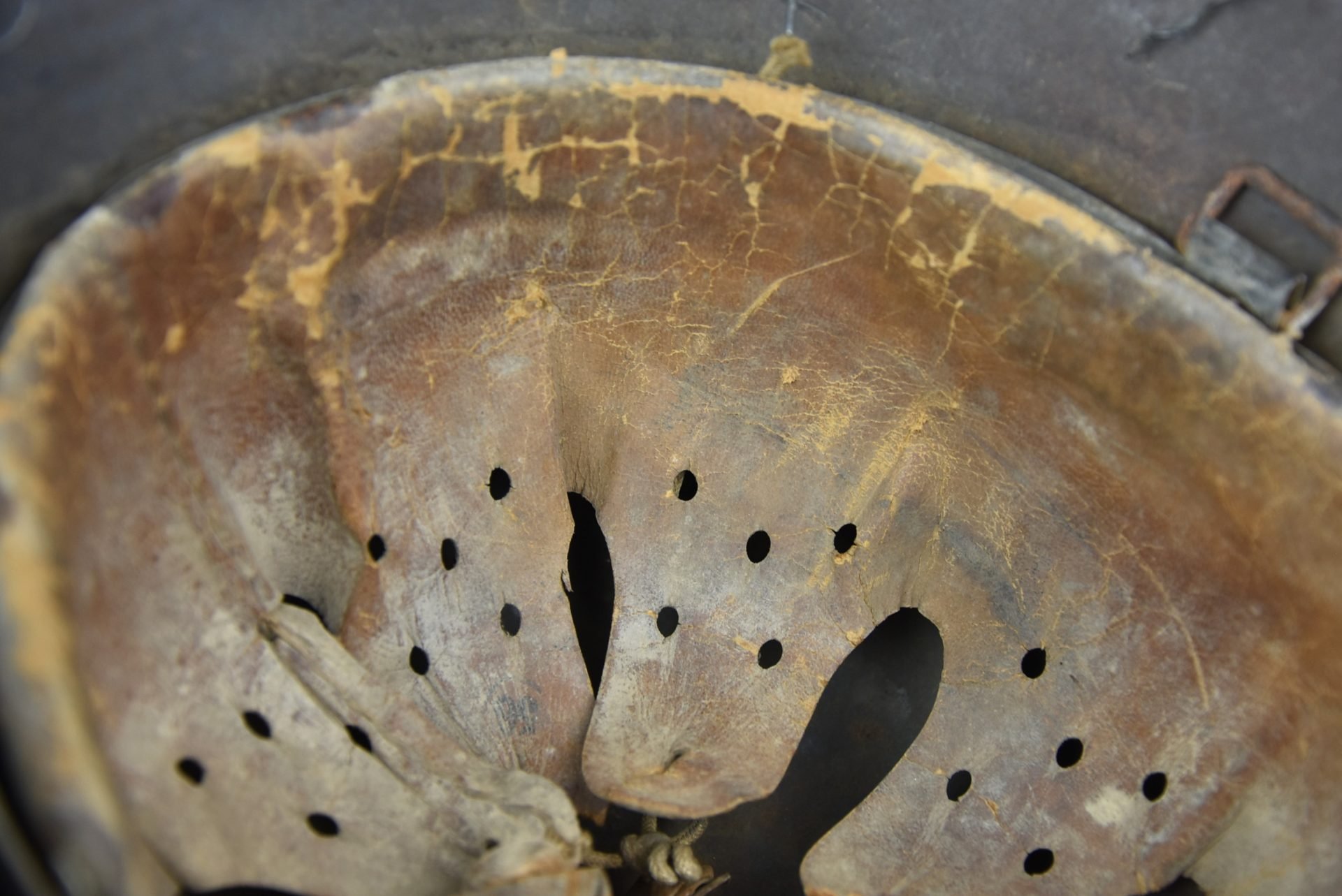 M42 Luftwaffe single decal two tone camoulfage full basket chicken wire helmet ET64 — image 22