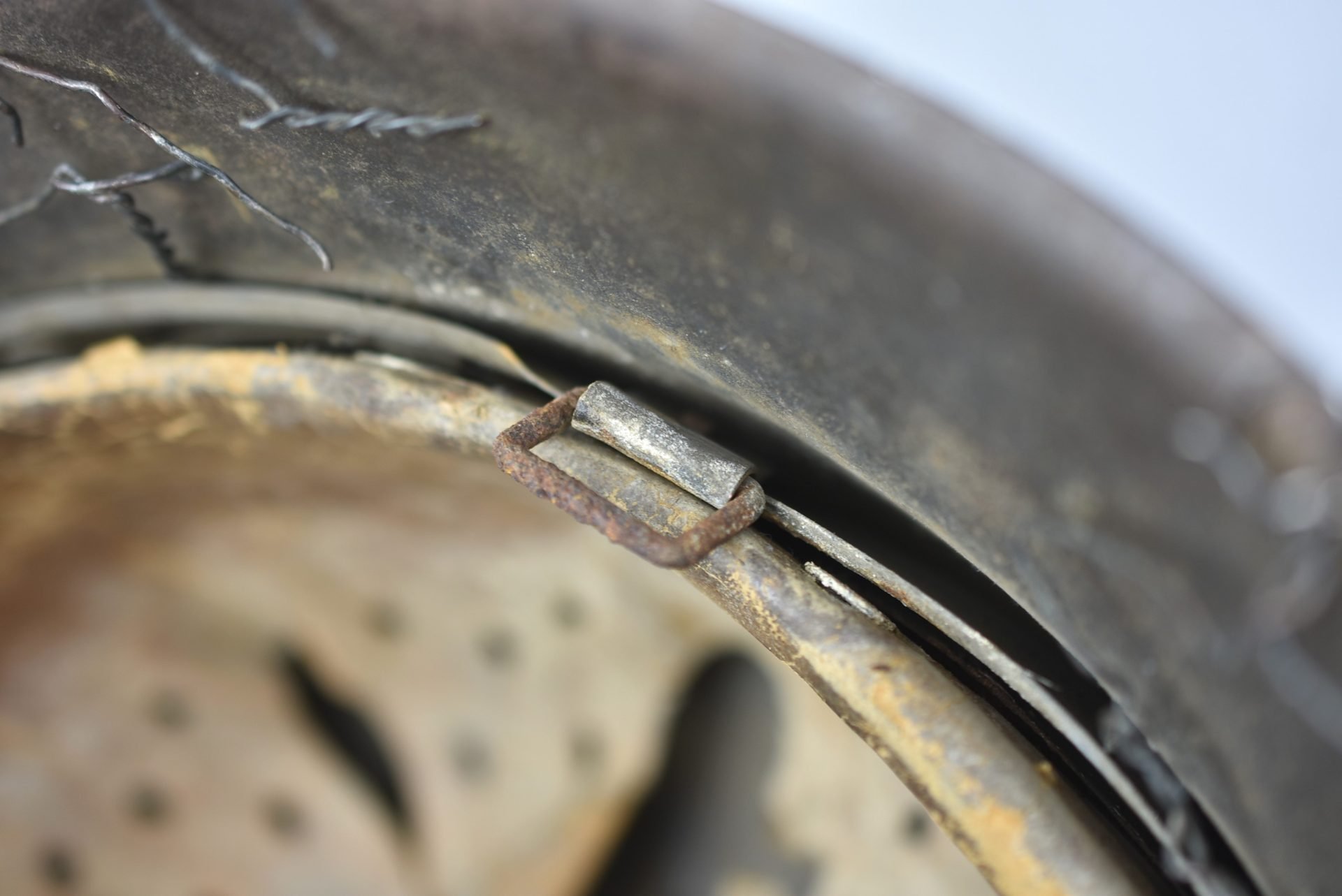 M42 Luftwaffe single decal two tone camoulfage full basket chicken wire helmet ET64 — image 28