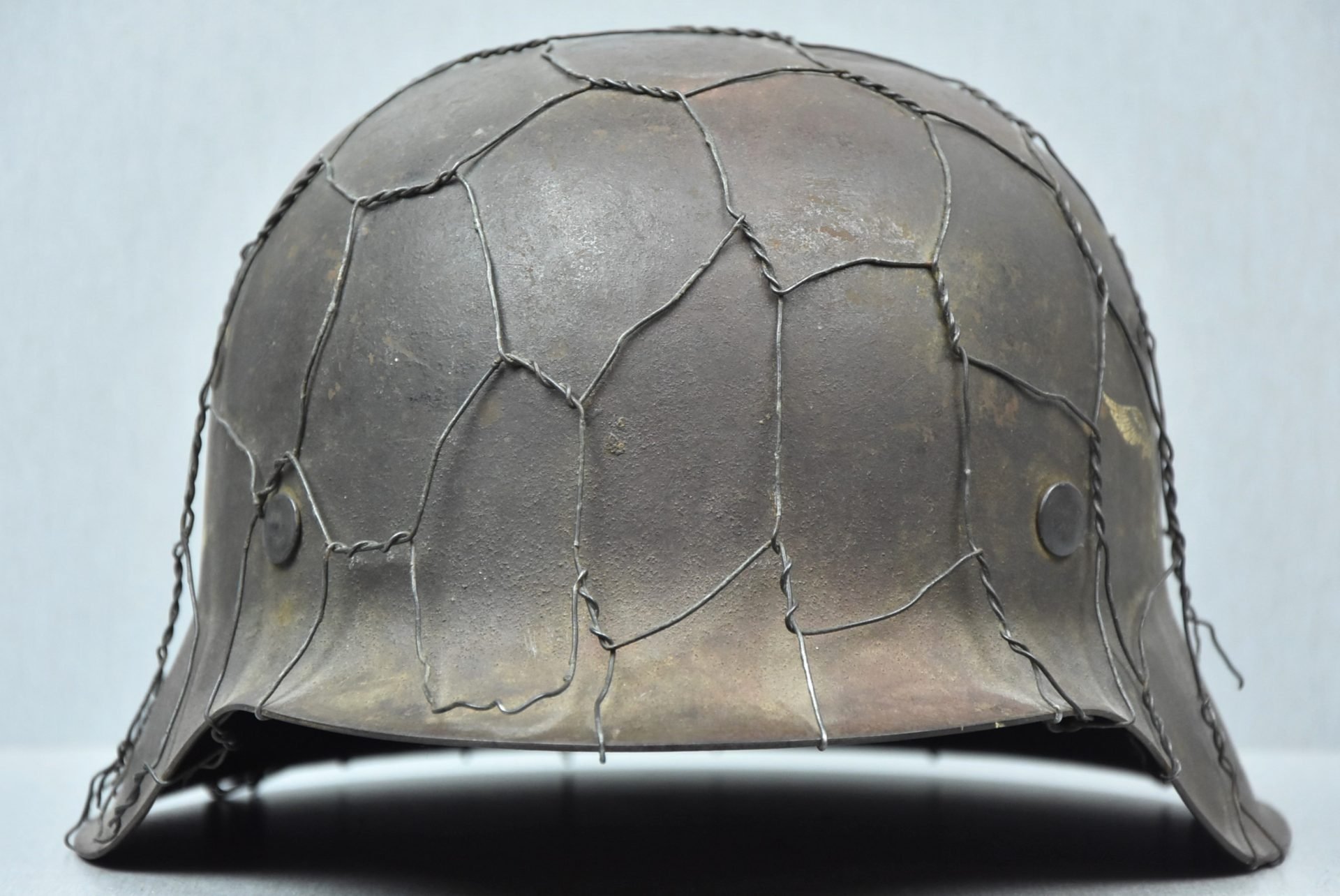 M42 Luftwaffe single decal two tone camoulfage full basket chicken wire helmet ET64 — image 5