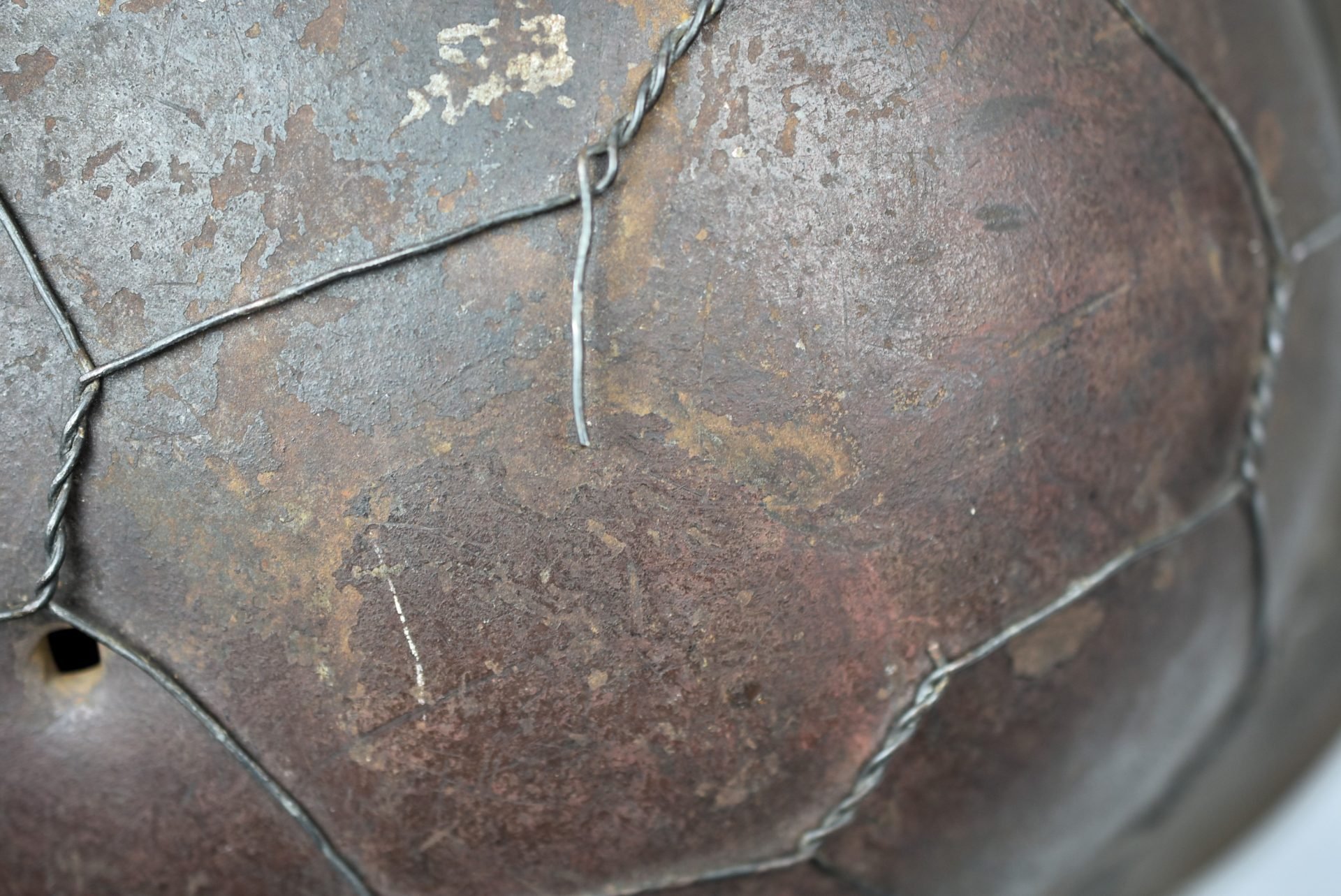 M42 Luftwaffe single decal two tone camoulfage full basket chicken wire helmet ET64 — image 9