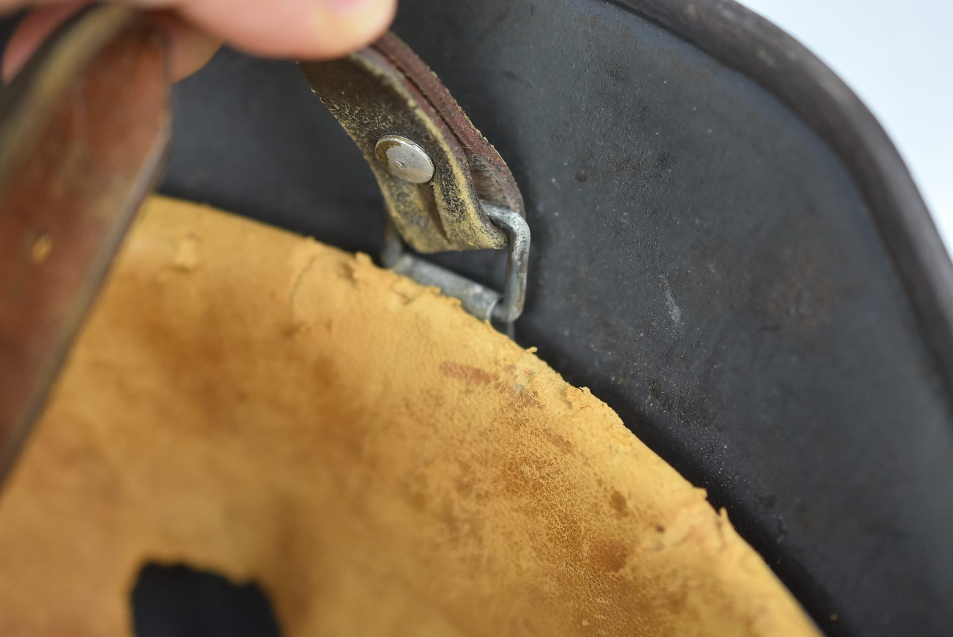 M40 Luftwaffe single decal steel helmet Q64 — image 15