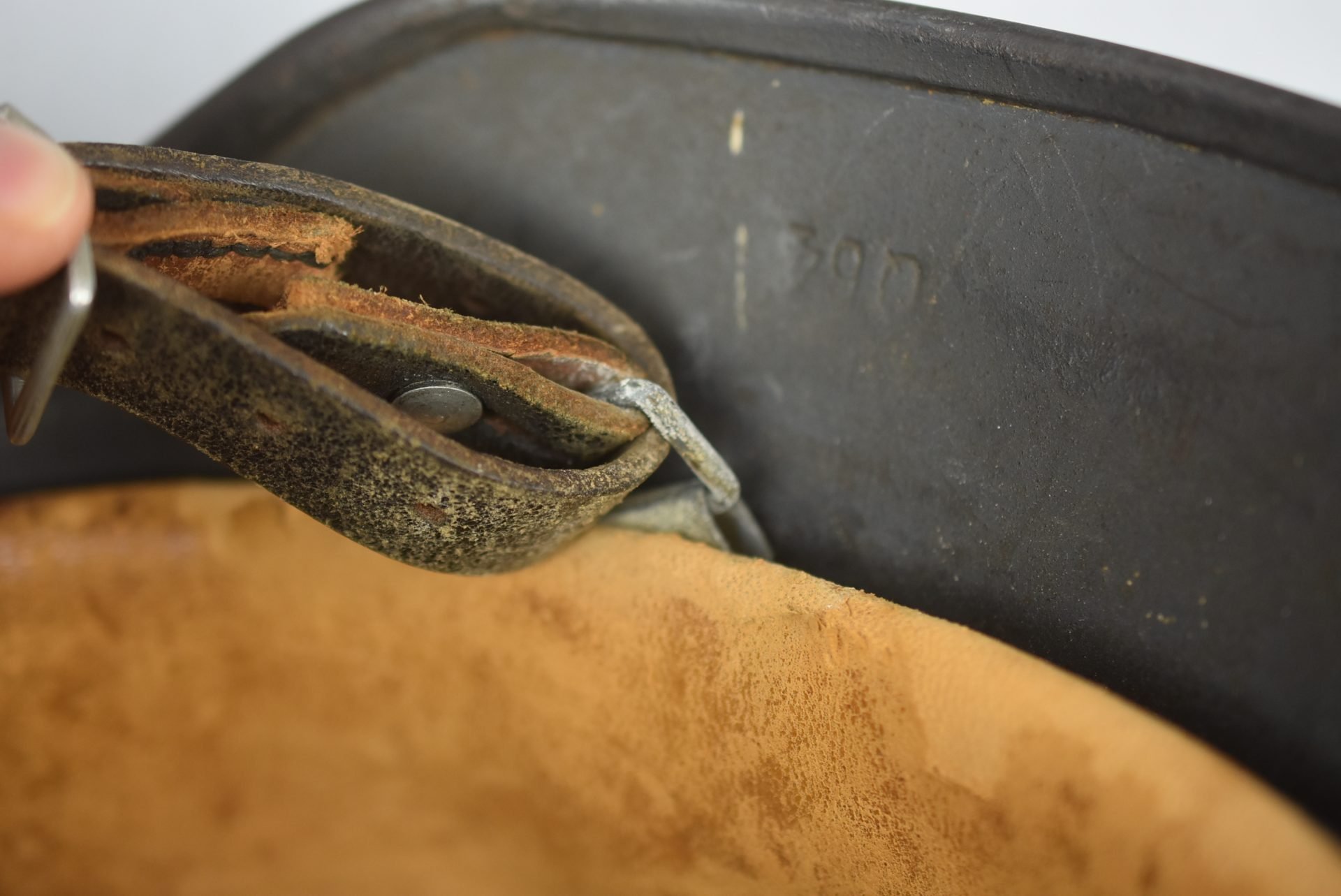 M40 Luftwaffe single decal steel helmet Q64 — image 18
