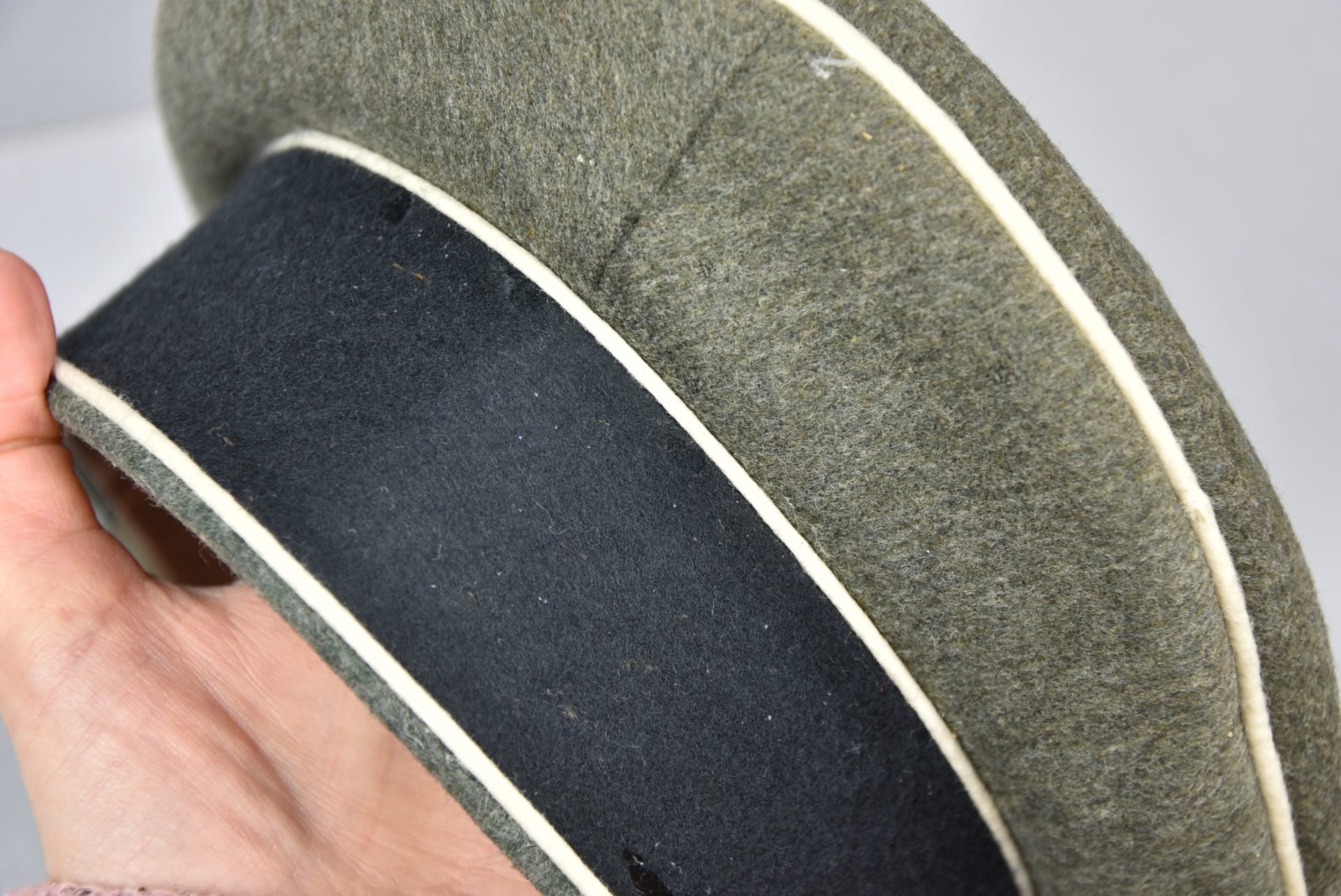 Army (Heer) infantry officer visor cap by Schellenberg — image 12