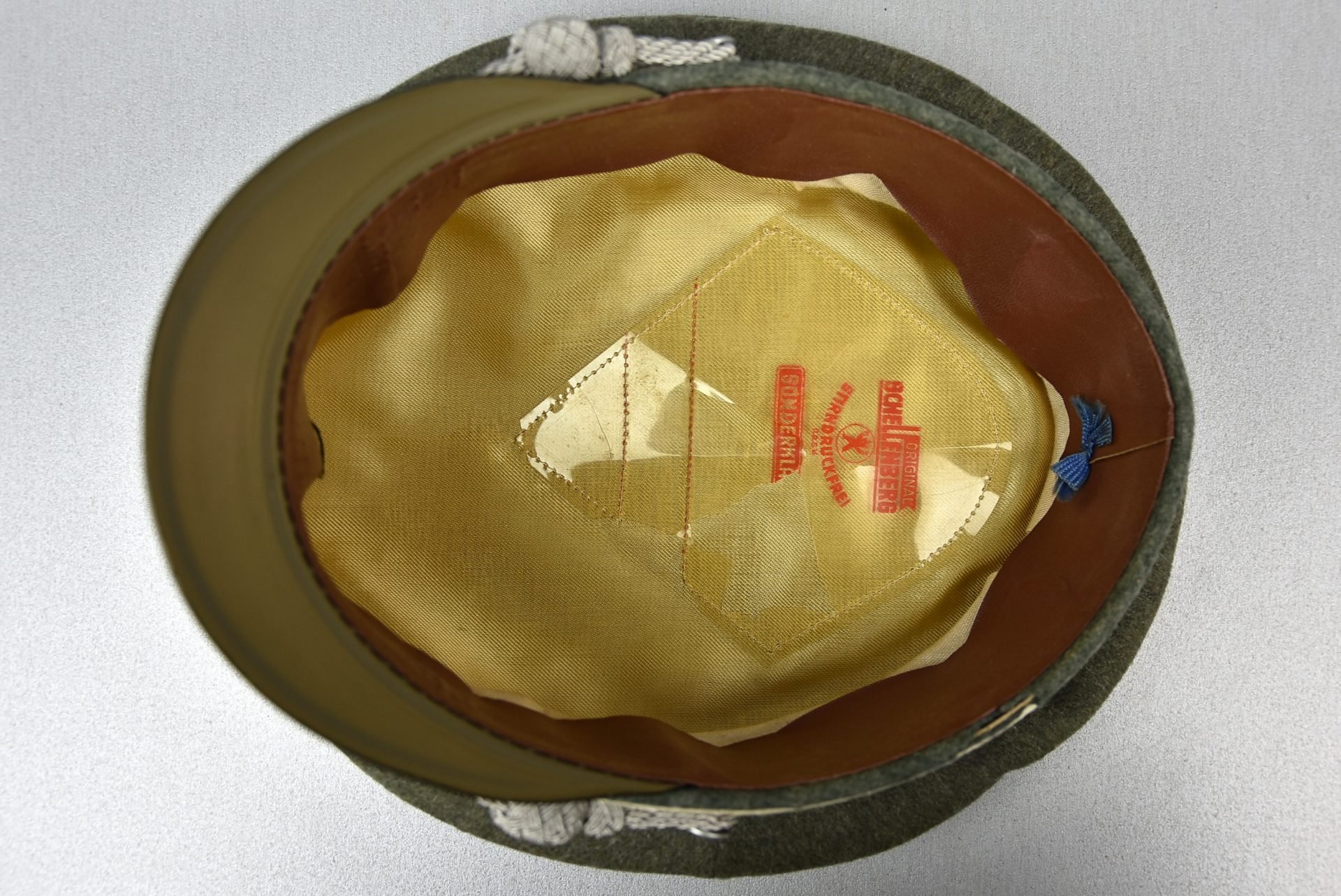 Army (Heer) infantry officer visor cap by Schellenberg — image 15