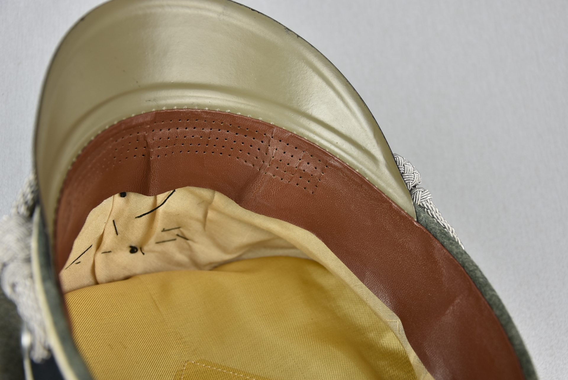 Army (Heer) infantry officer visor cap by Schellenberg — image 17