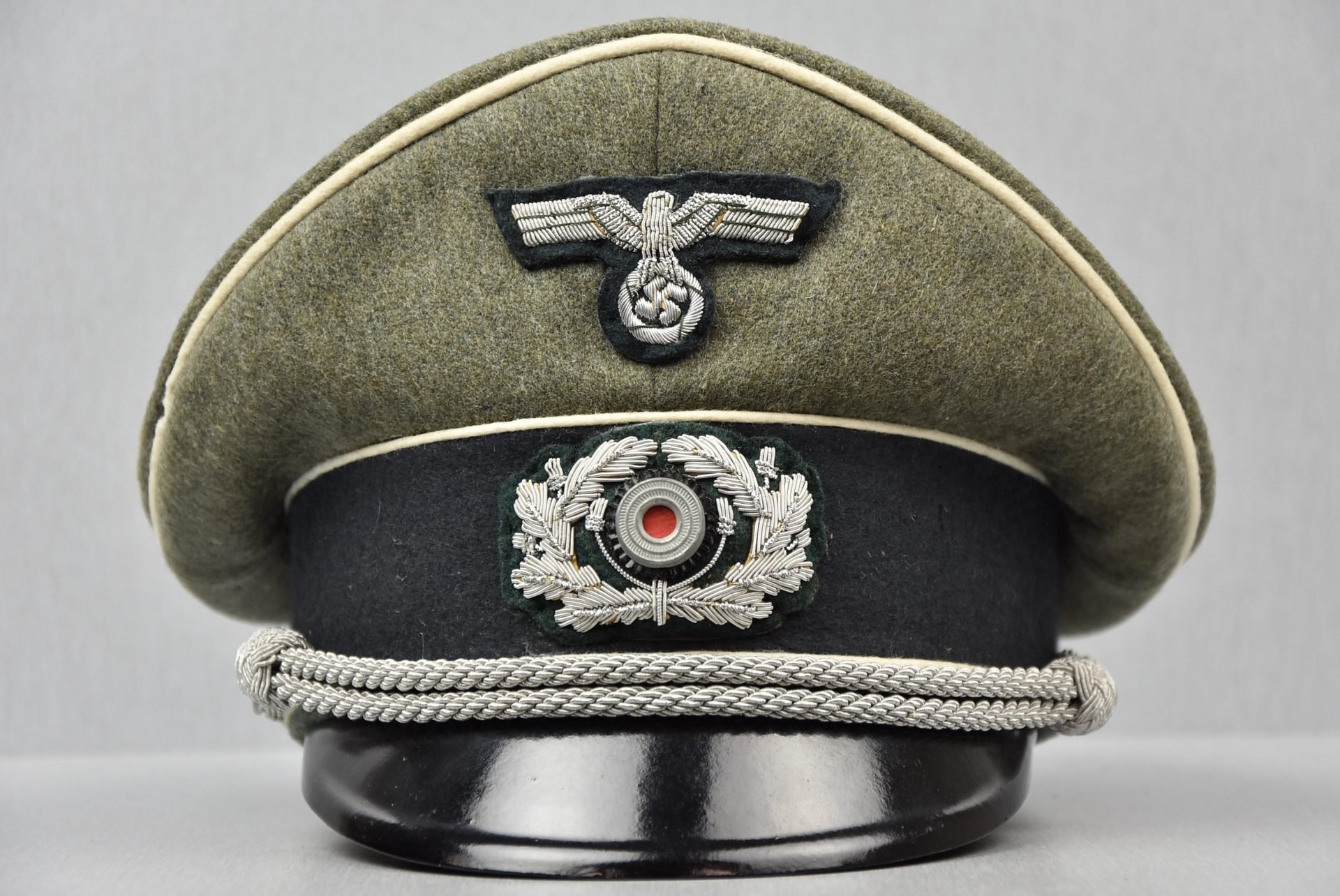 Army (Heer) infantry officer visor cap by Schellenberg — image 5