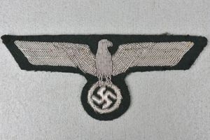 Army (Heer) officer bullion breast eagle
