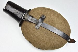 Matching M31 Wehrmacht canteen by ESB 1936