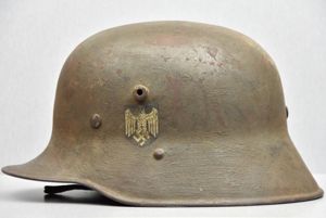 M16 army (Heer) single decal transitional steel helmet 1940