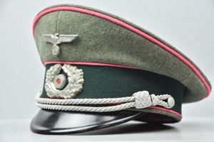 Army (Heer) Panzer or Panzerjäger officer visor cap 'Schirmmütze'