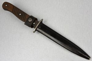 WW1 German close combat boot knife 'Nahkampfmesser' by ERN