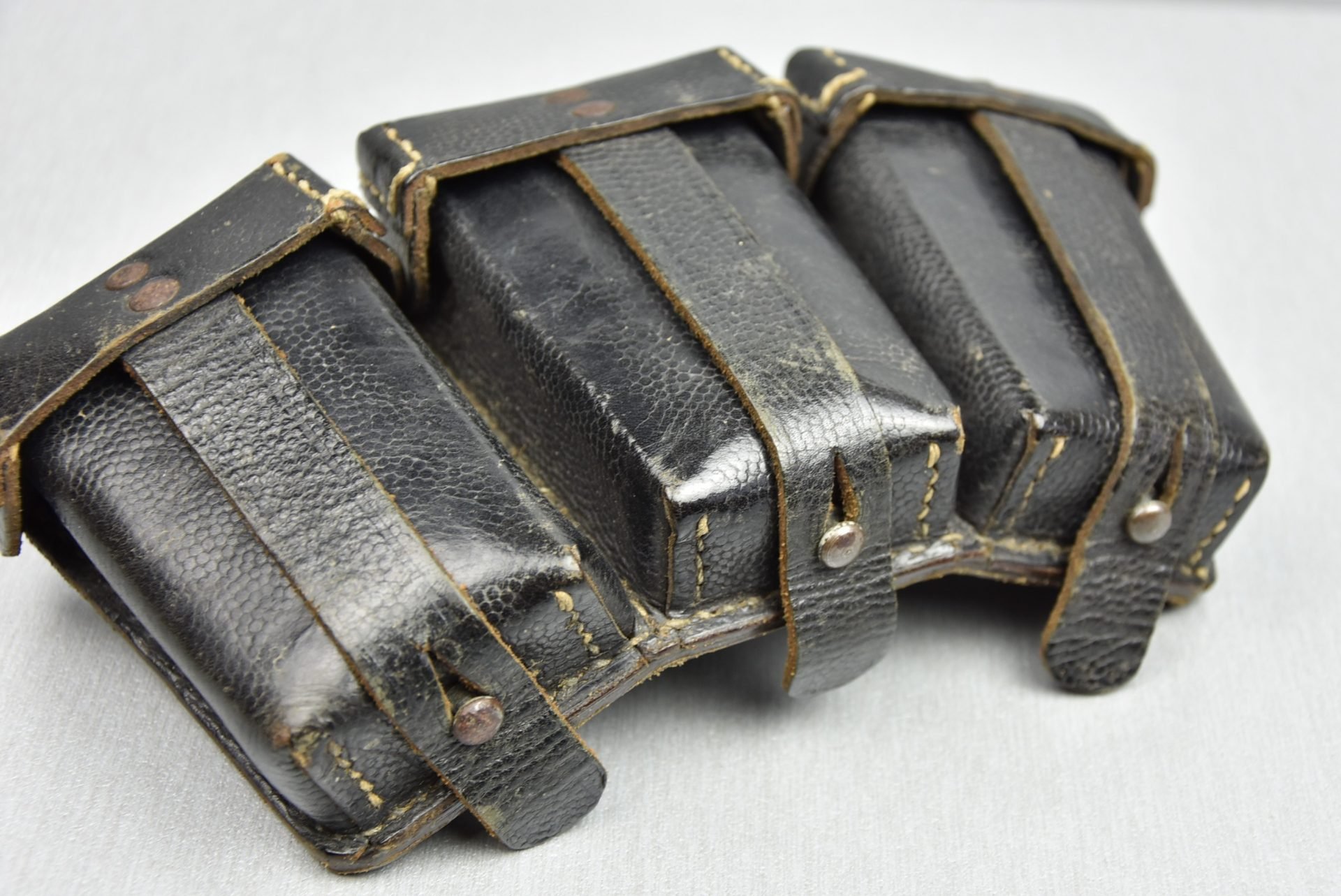 Wehrmacht K98 ammunition pouch — image 2