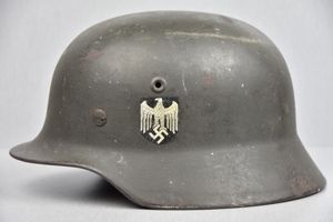 M40 Army (Heer) single decal steel helmet NS64