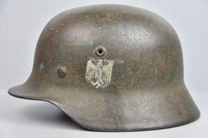 M40 army (Heer) single decal reissued steel helmet Q62 1943