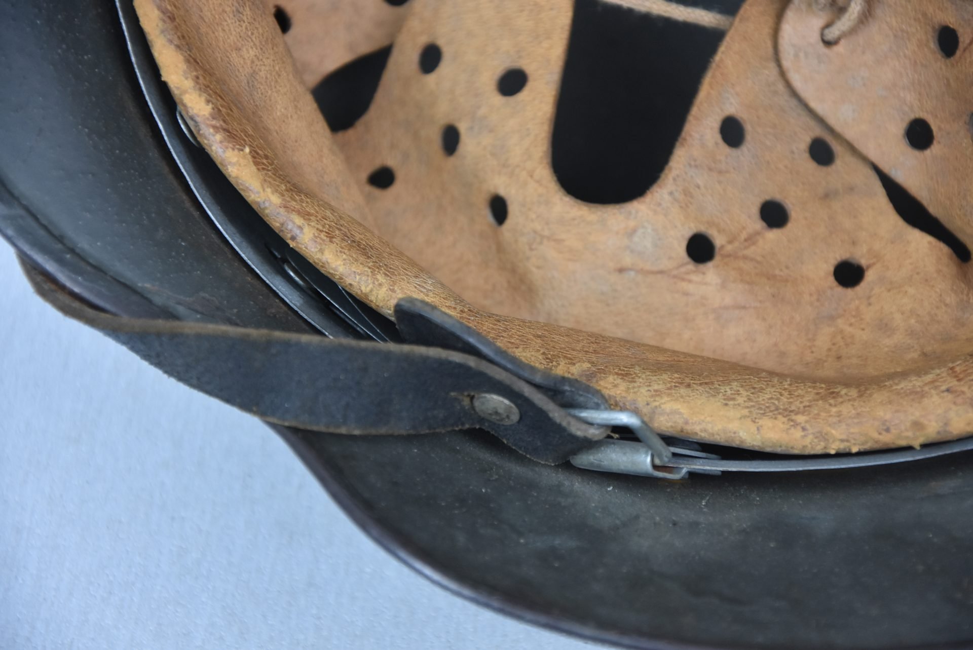 M35 army (Heer) reissued single decal steel helmet ET64 — image 11