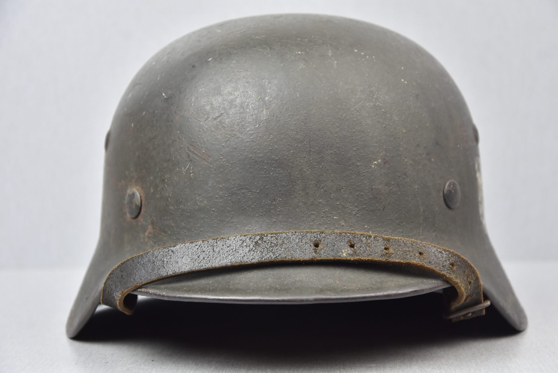 M35 army (Heer) reissued single decal steel helmet ET64 — image 3