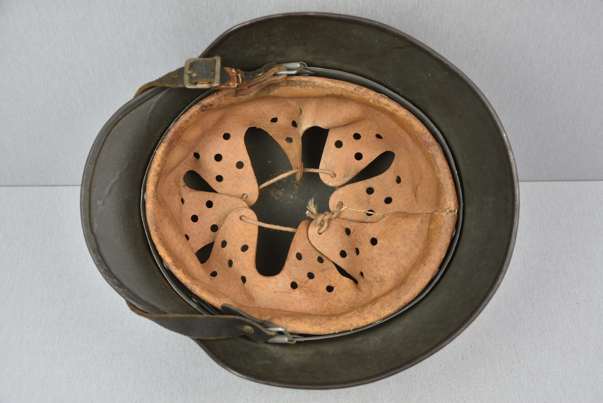 M35 army (Heer) reissued single decal steel helmet ET64 — image 8