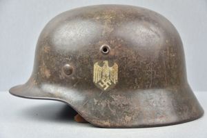 M40 army (Heer) single decal steel helmet ET64