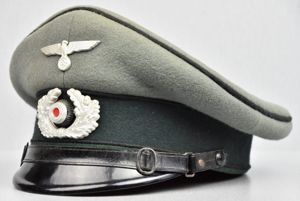 Army (Heer) EM/NCO Pionier visor cap by Deutsche Wertarbeit
