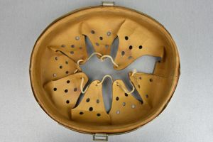 RARE helmet liner size 70/62 by Schuberth-Werk K.-G. Braunschweig D.R.P. …