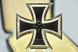 Iron Cross first class 1939 by Wächtler & Lange with …